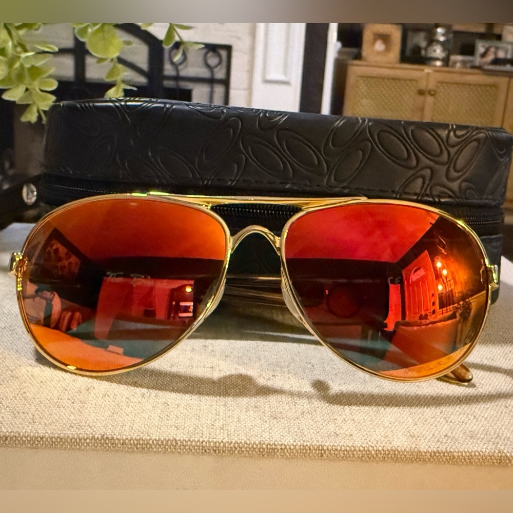 Oakley Tie Breaker Aviator Sunglasses